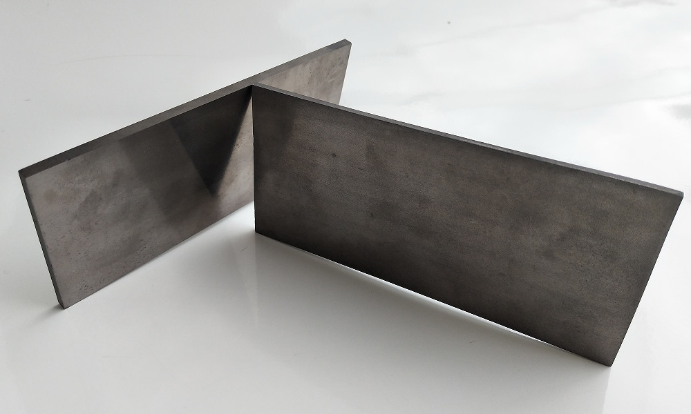 Plaque de métal en céramique plate adaptée aux besoins du client d'outils de coupe de cermet/produits non standard de blanc